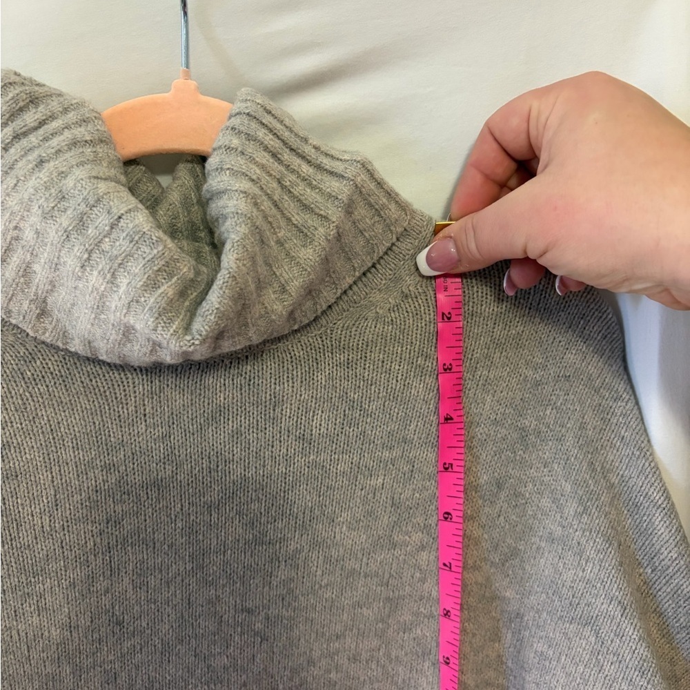 GAP Light Gray Turtleneck Sweater dress size small - Picture 7 of 8